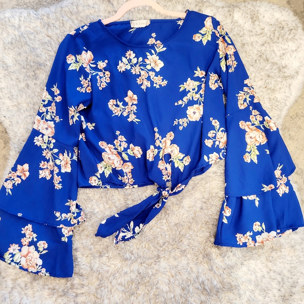 *ALTAR’D STATE blue floral statement bell sleeves top